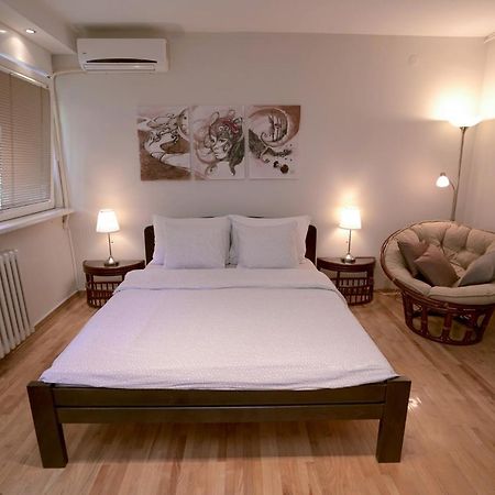 Ratan Διαμέρισμα Βελιγράδι Εξωτερικό φωτογραφία